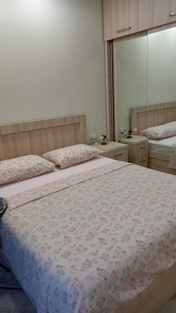 Bubukin Apartment Batumi Exterior photo
